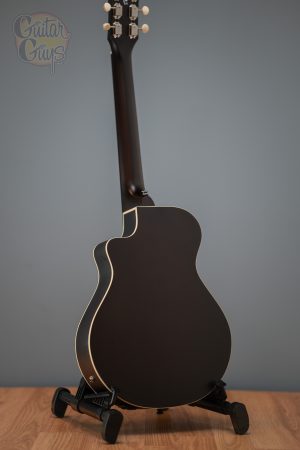 Yamaha APXT2EW (Tobacco Brown Sunburst)