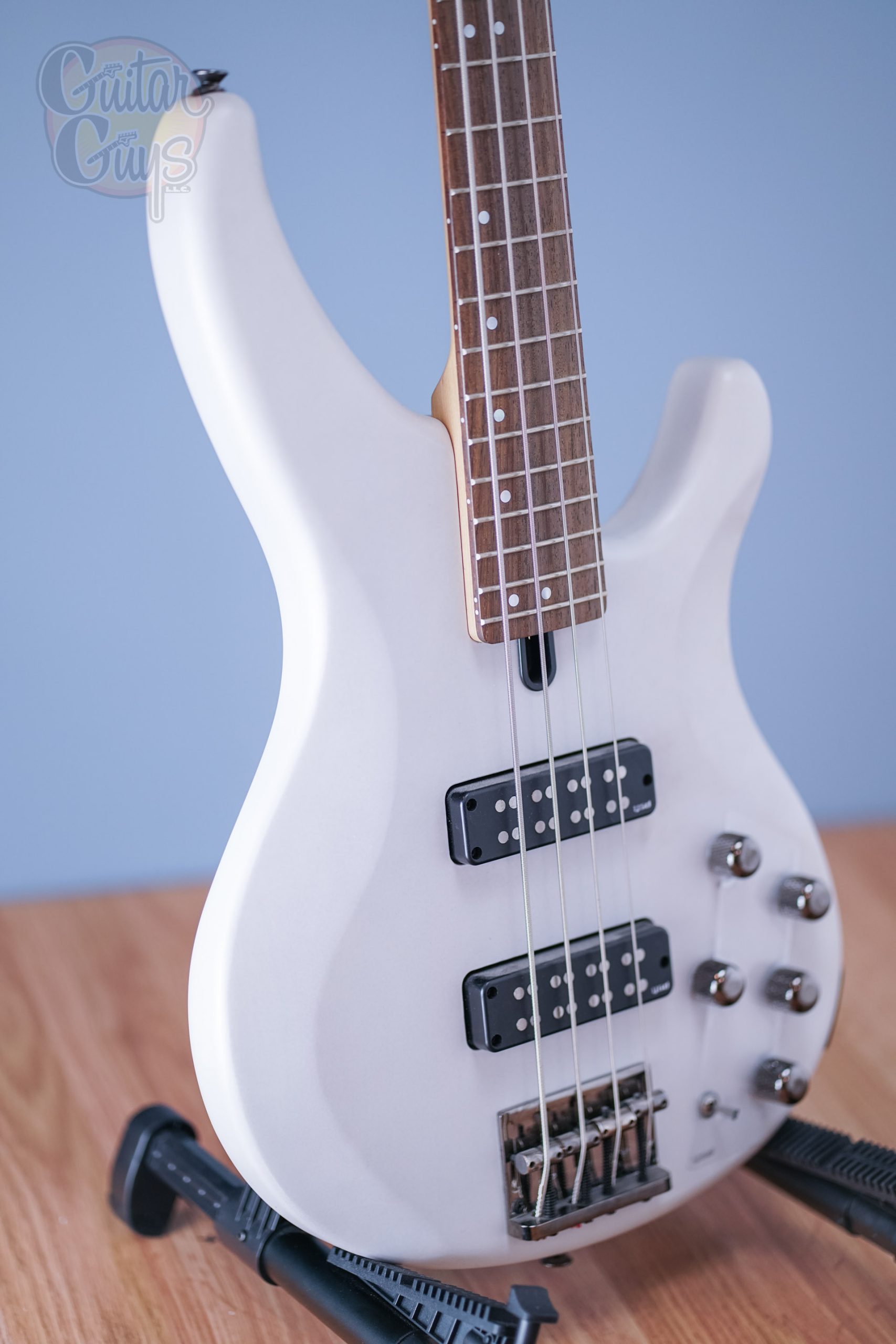 Yamaha TRBX504 (Translucent White)