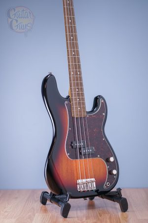Squier CLASSIC VIBE '60S PRECISION BASS (3-Color Sunburst)