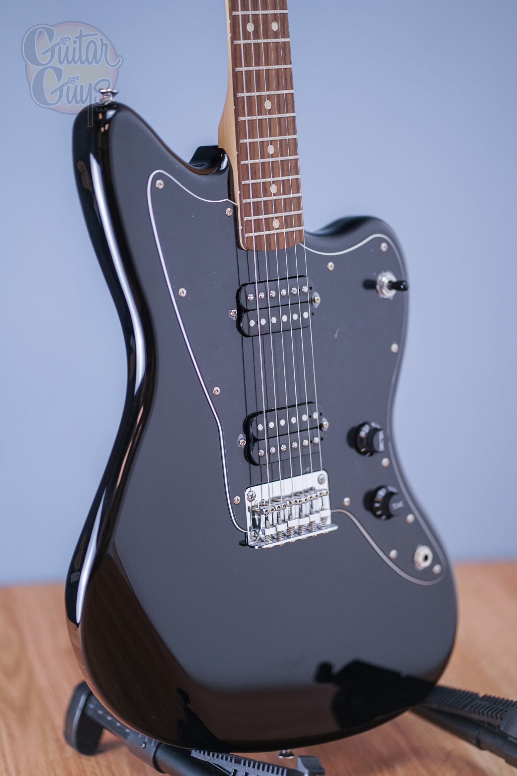 Squier AFFINITY SERIES JAZZMASTER HH (Black) - Guitar Guys