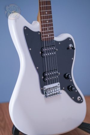 Squier AFFINITY SERIES JAZZMASTER HH (Arctic White)