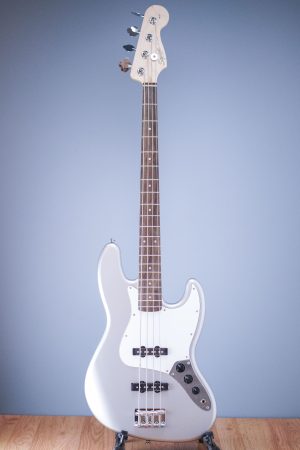 Squier AFFINITY SERIES JAZZ BASS (Slick Silver)