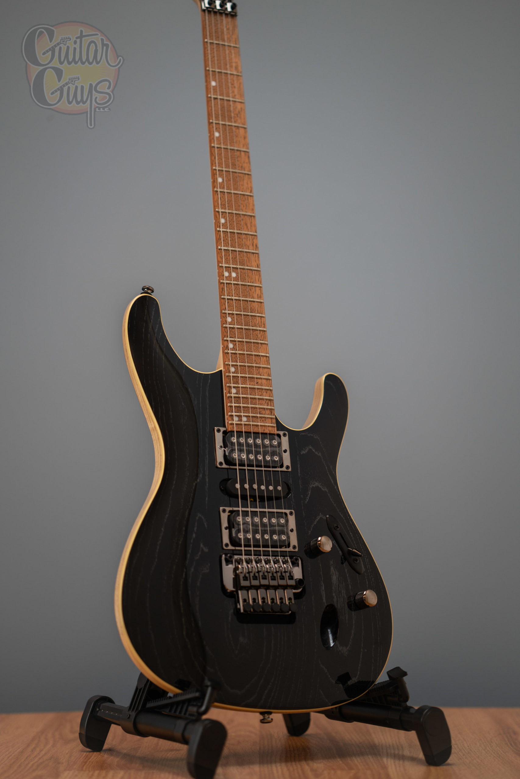 Ibanez S570 - Guitar Guys