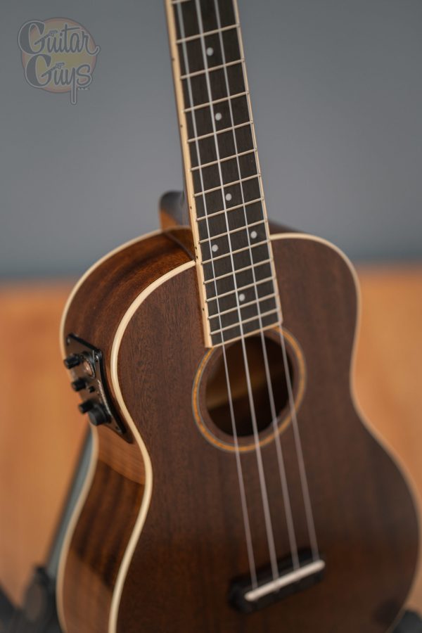 Fender GRACE VANDERWAAL SIGNATURE UKULELE - Guitar Guys