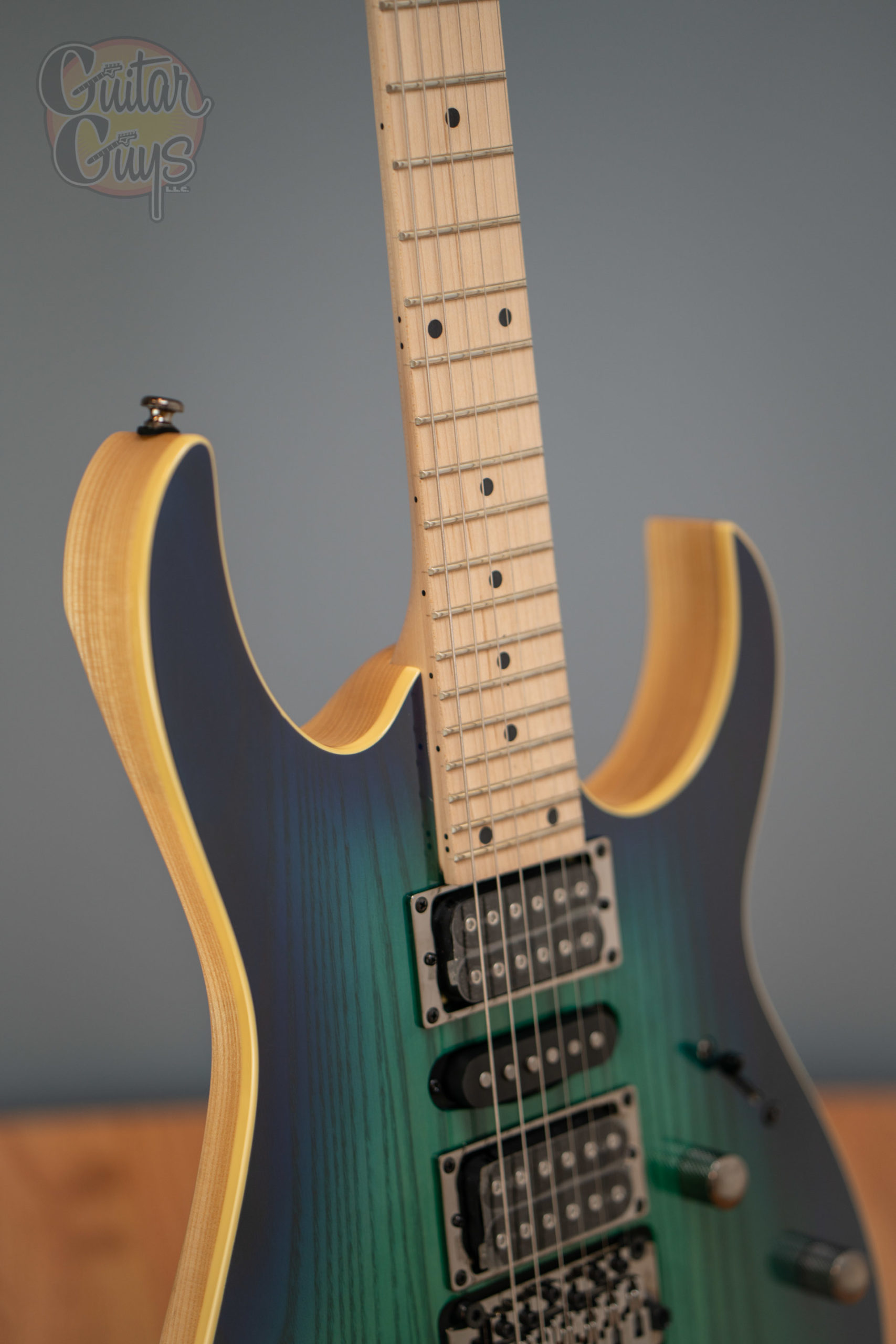 Ibanez RG470AHM (Blue Moon Burst) - Image 29
