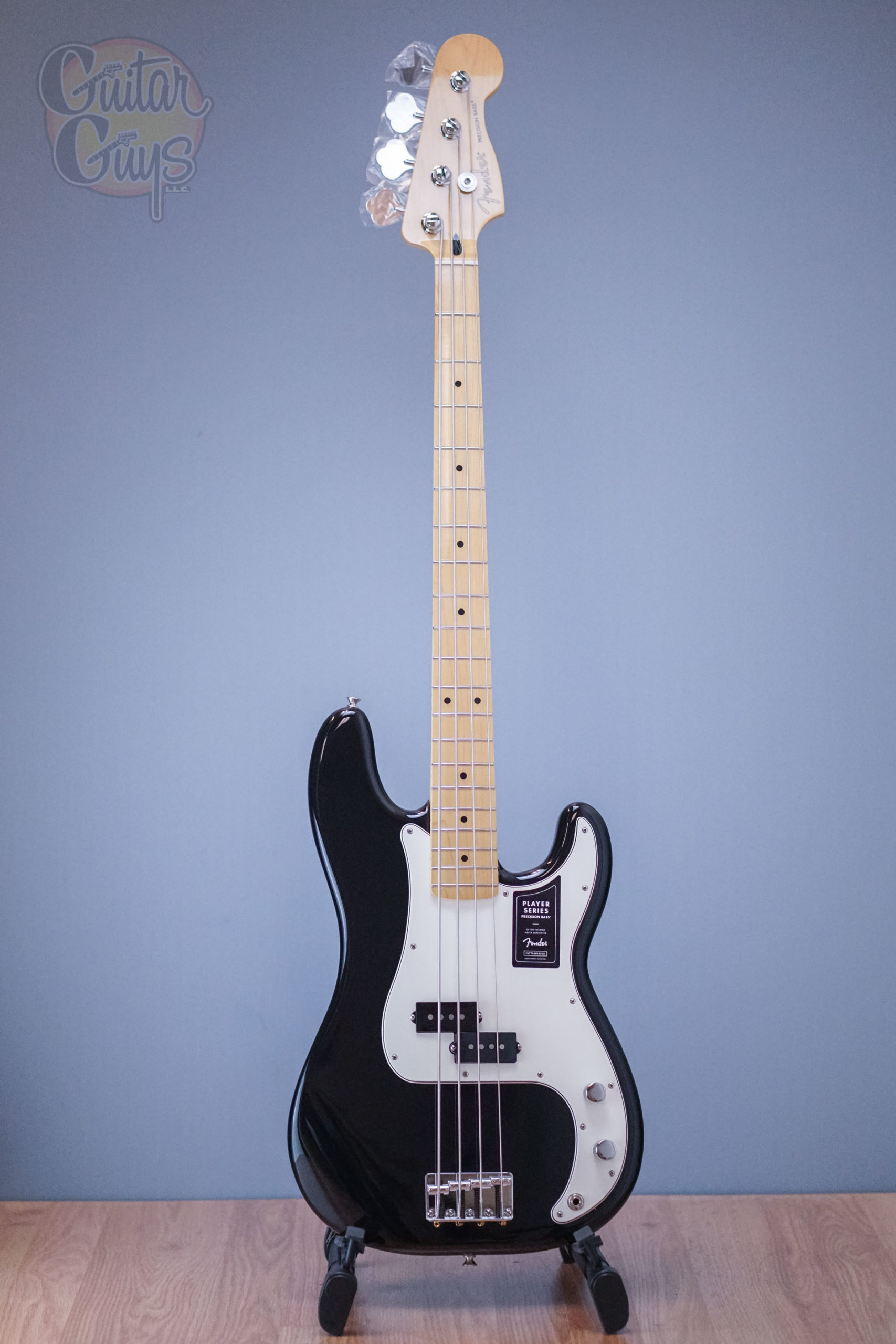 Fender Player Precision Bass MN Black - Guitar Guys