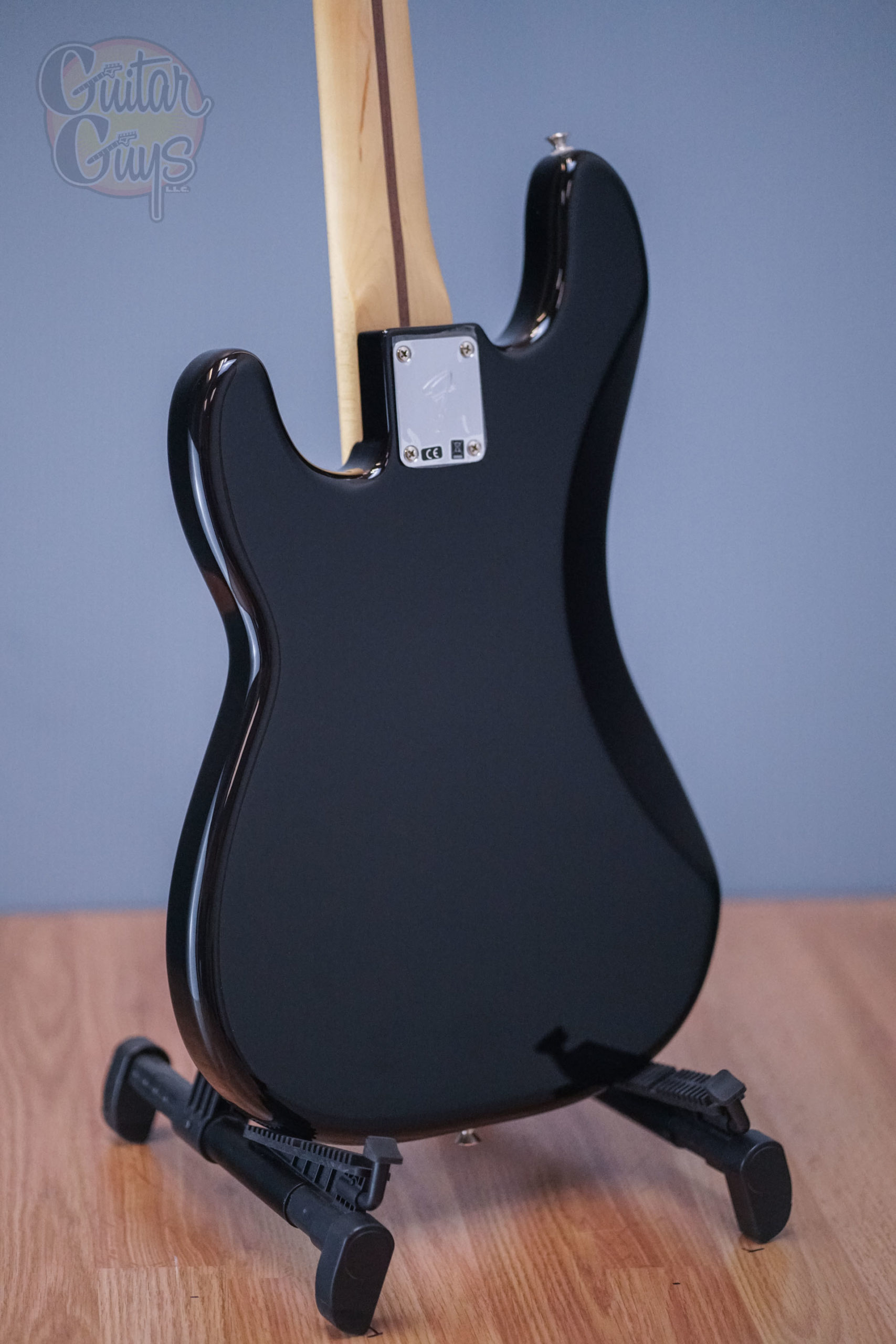 Fender Player Precision Bass MN Black - Guitar Guys