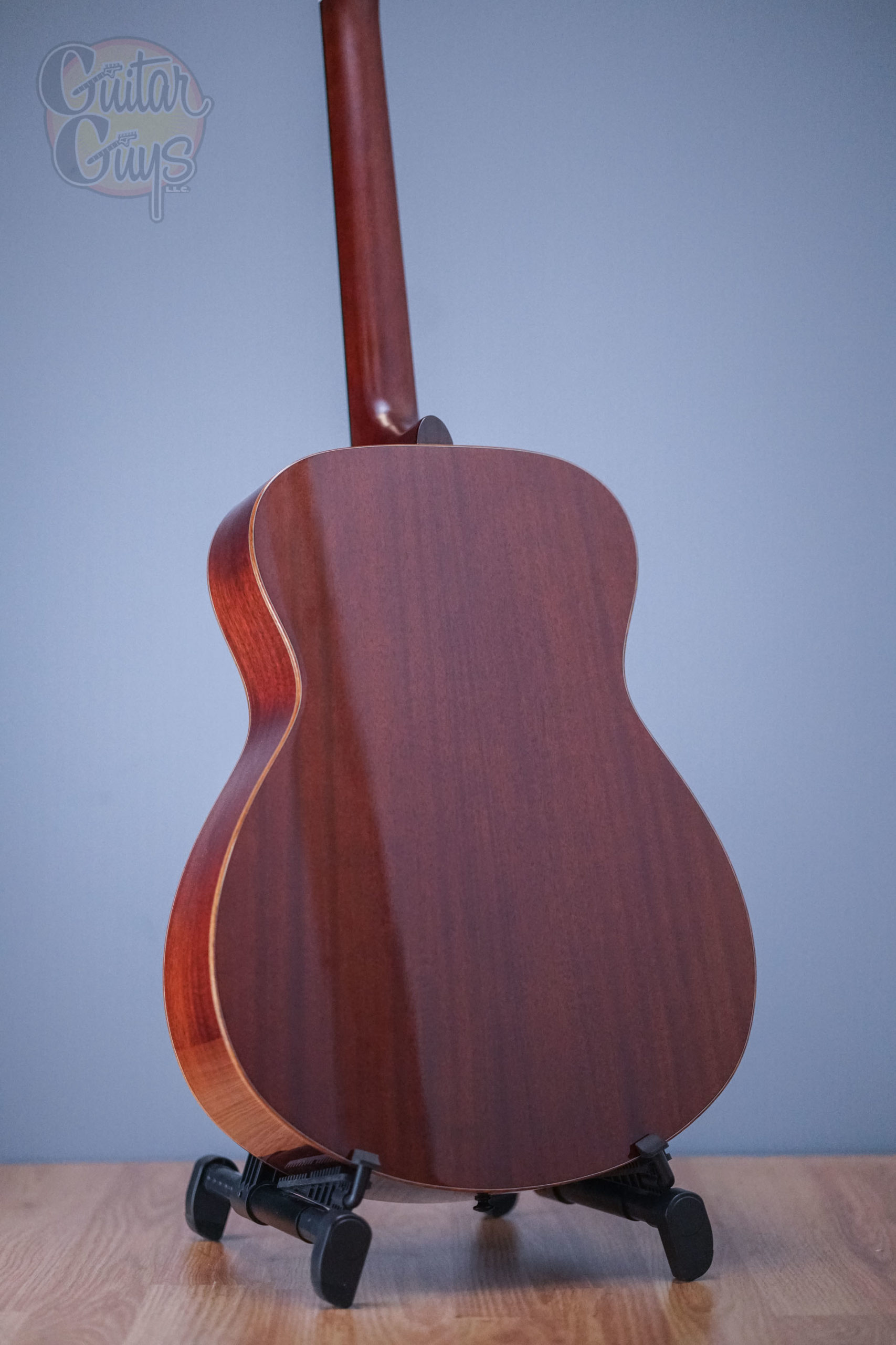 Yamaha FS850 DEMO - Guitar Guys