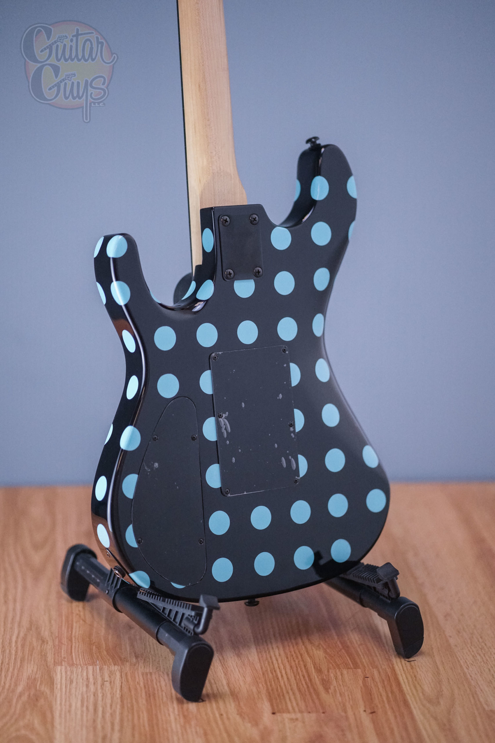 ギター KRAMER Nightswan Black/Blue Polka Dot Kramer Nightswan Electric Guitar - Ebony with Blue Dots