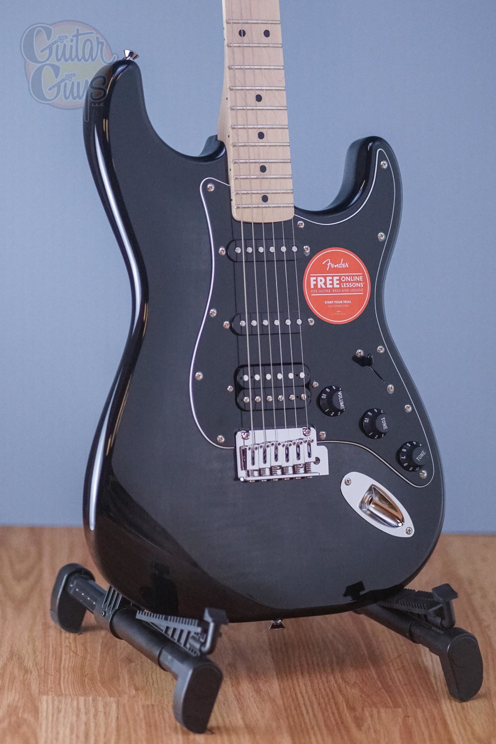 Squire Affinity Stratocaster ブラック Amazon.com: Fender Squier Affinity Stratocaster HSS Limited