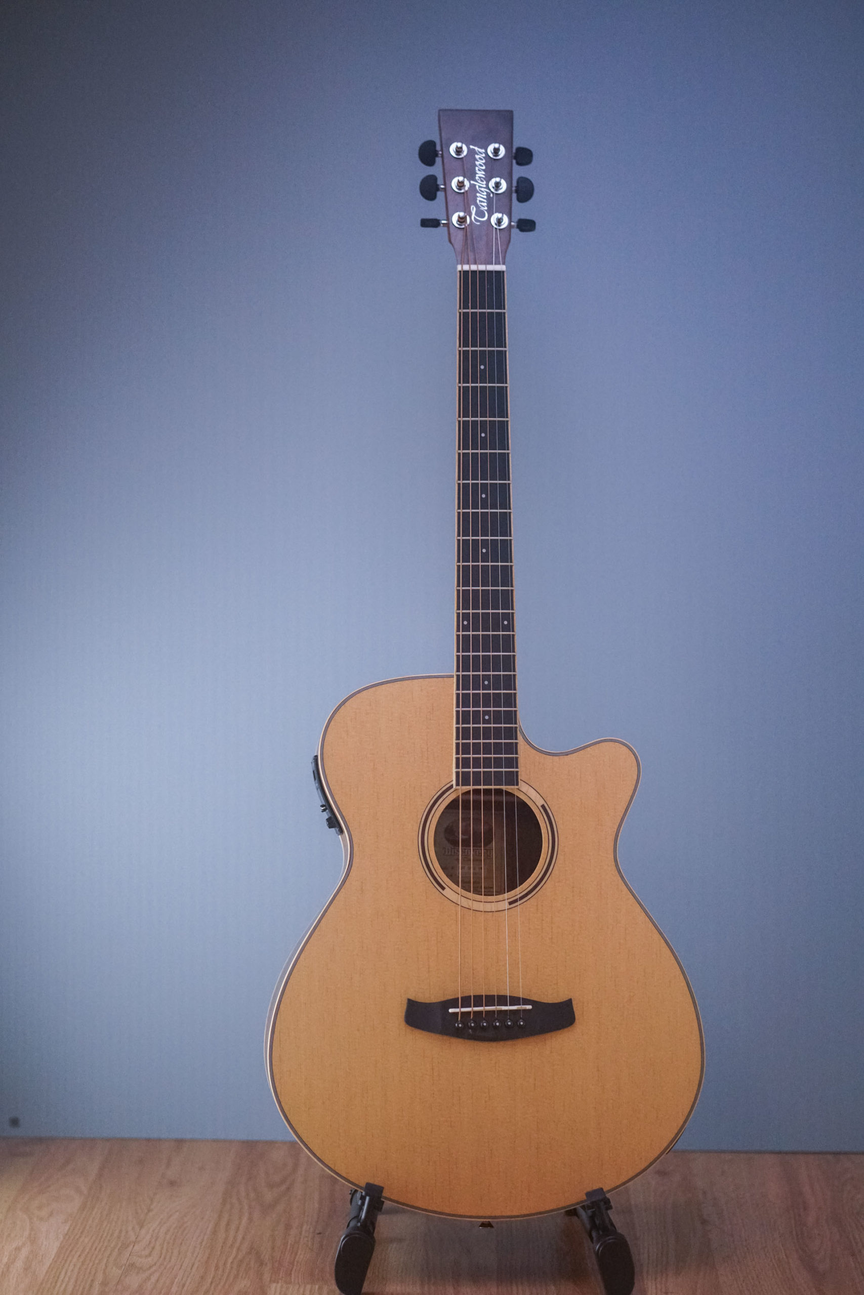 Tanglewood DBT SFCE BW Discovery Dreadnought w/ Cutaway Natural - Image 8