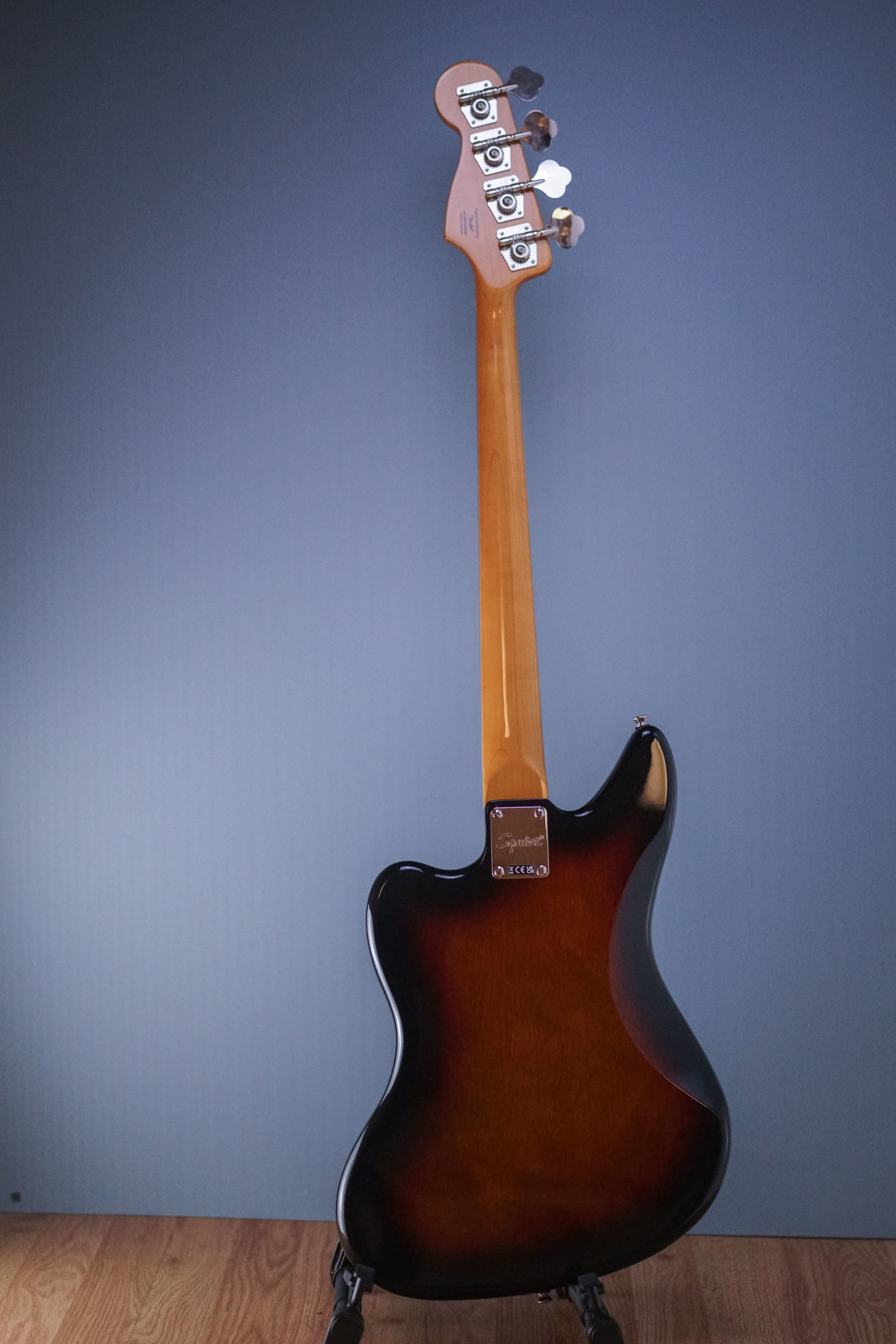 Squier Jaguar Bass サンバースト Squier Classic Vibe Jaguar Bass 3-Color Sunburst – Tone Shop