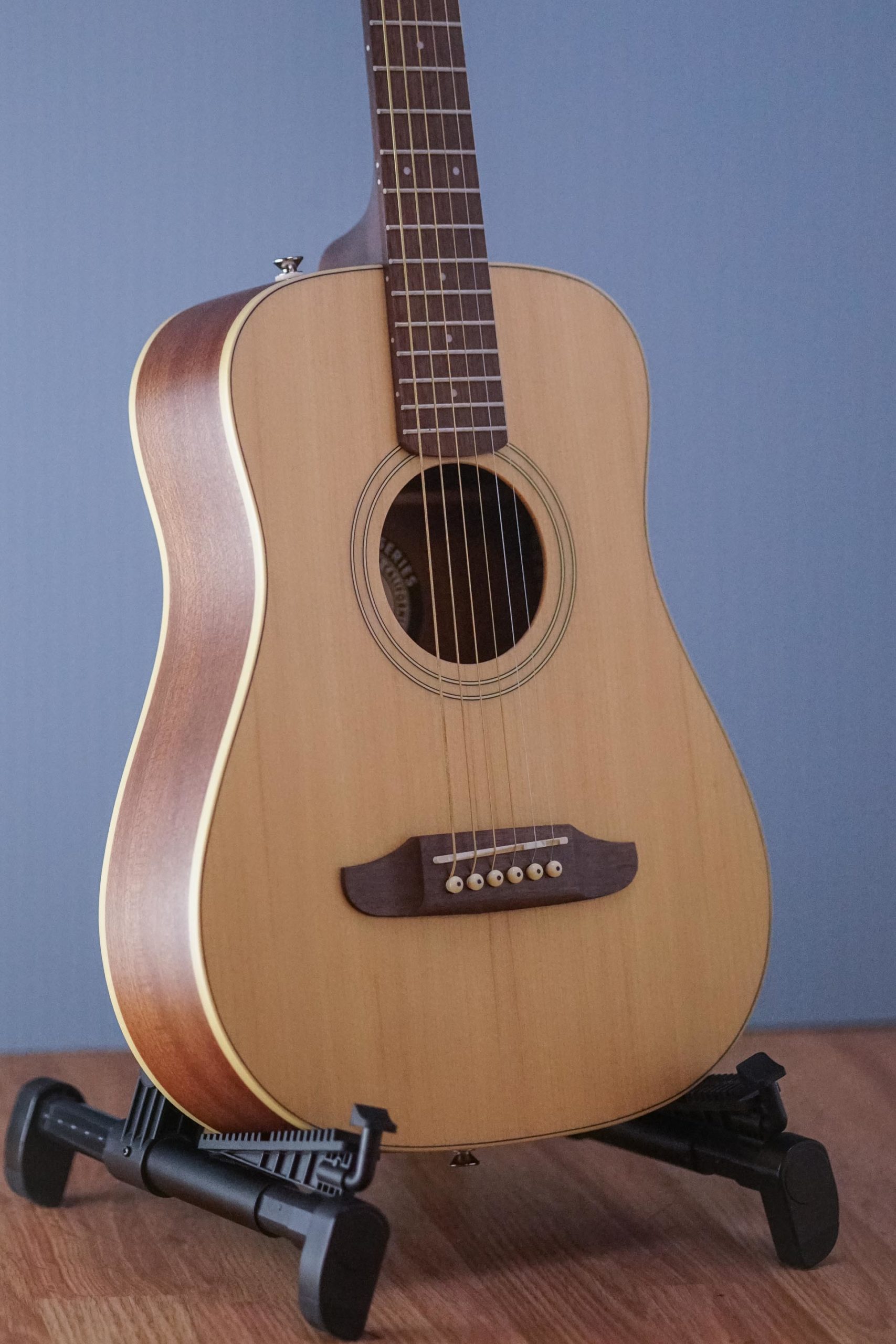 Fender Redondo Mini WN Natural - Guitar Guys