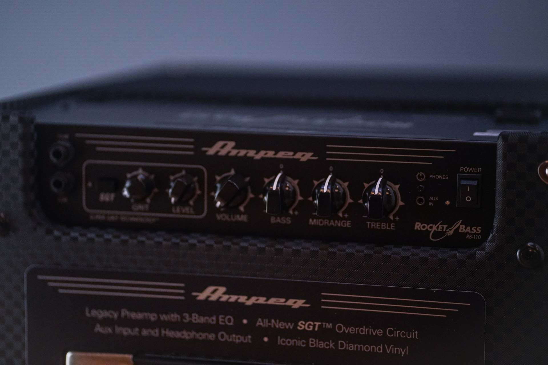 Ampeg Rocket Bass 110 Combo - Image 3