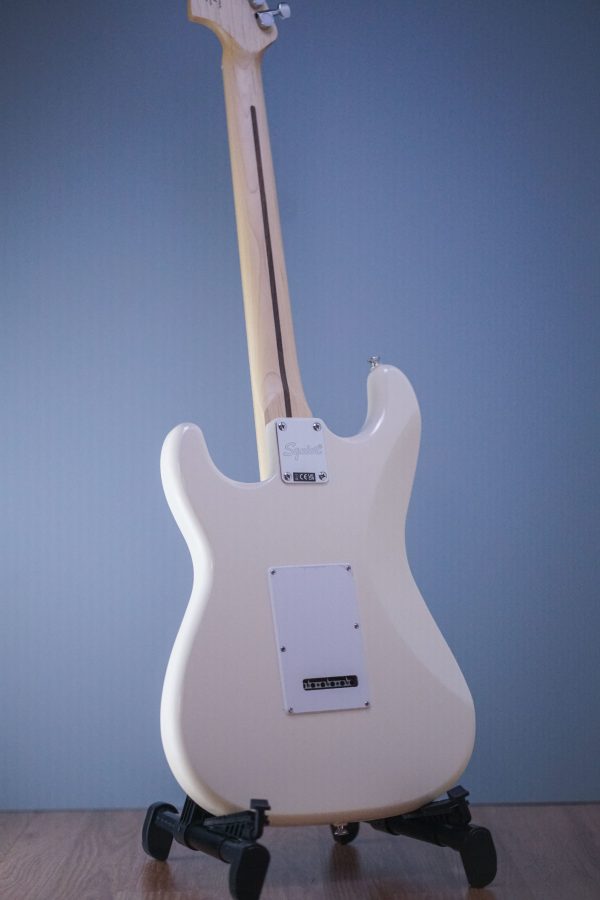 Squier Stratocaster ホワイト Squier Affinity Series Stratocaster MF Olympic White - Guitar Guys