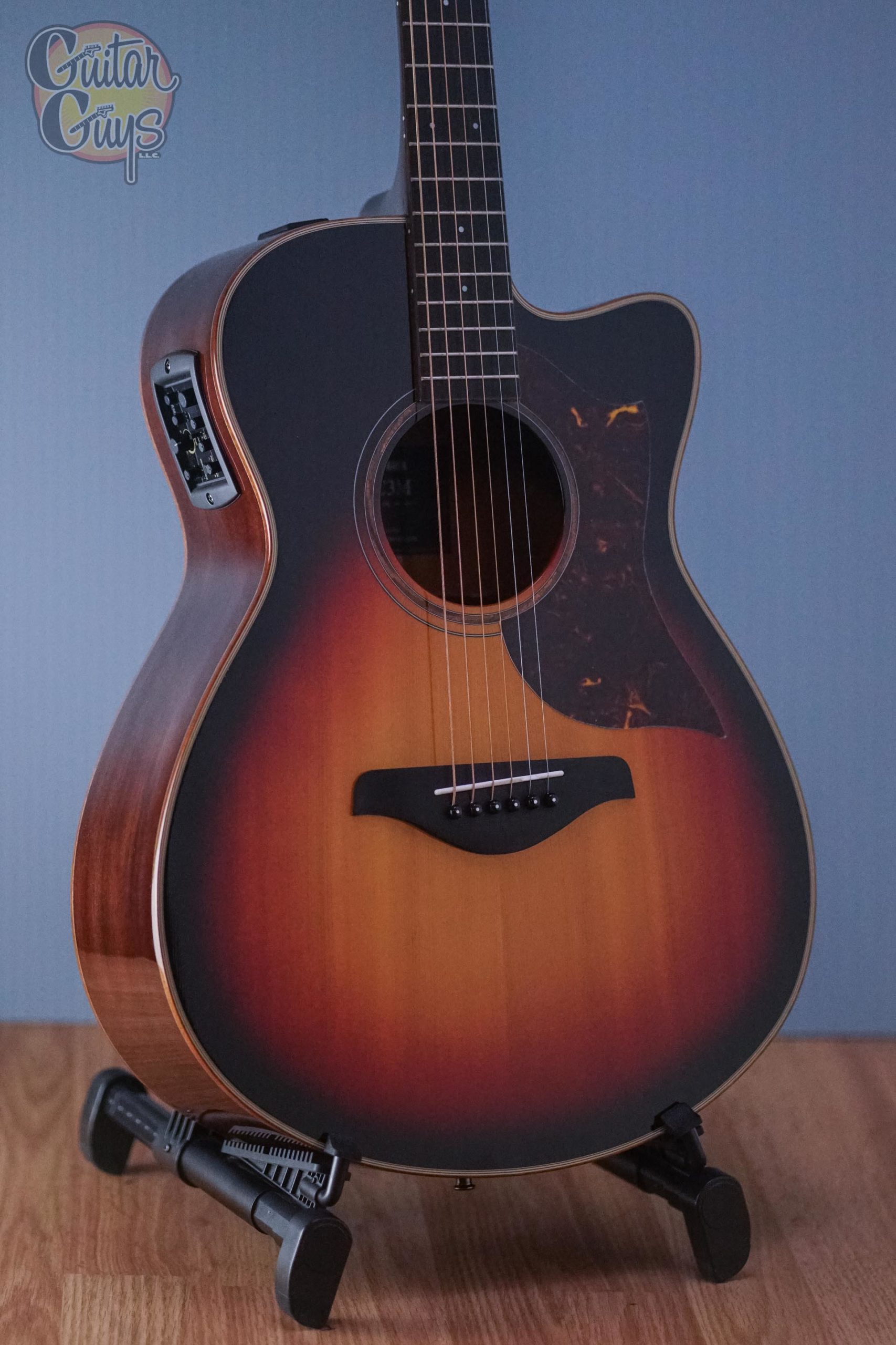 Yamaha AC3M Vintage Sunburst - Guitar Guys