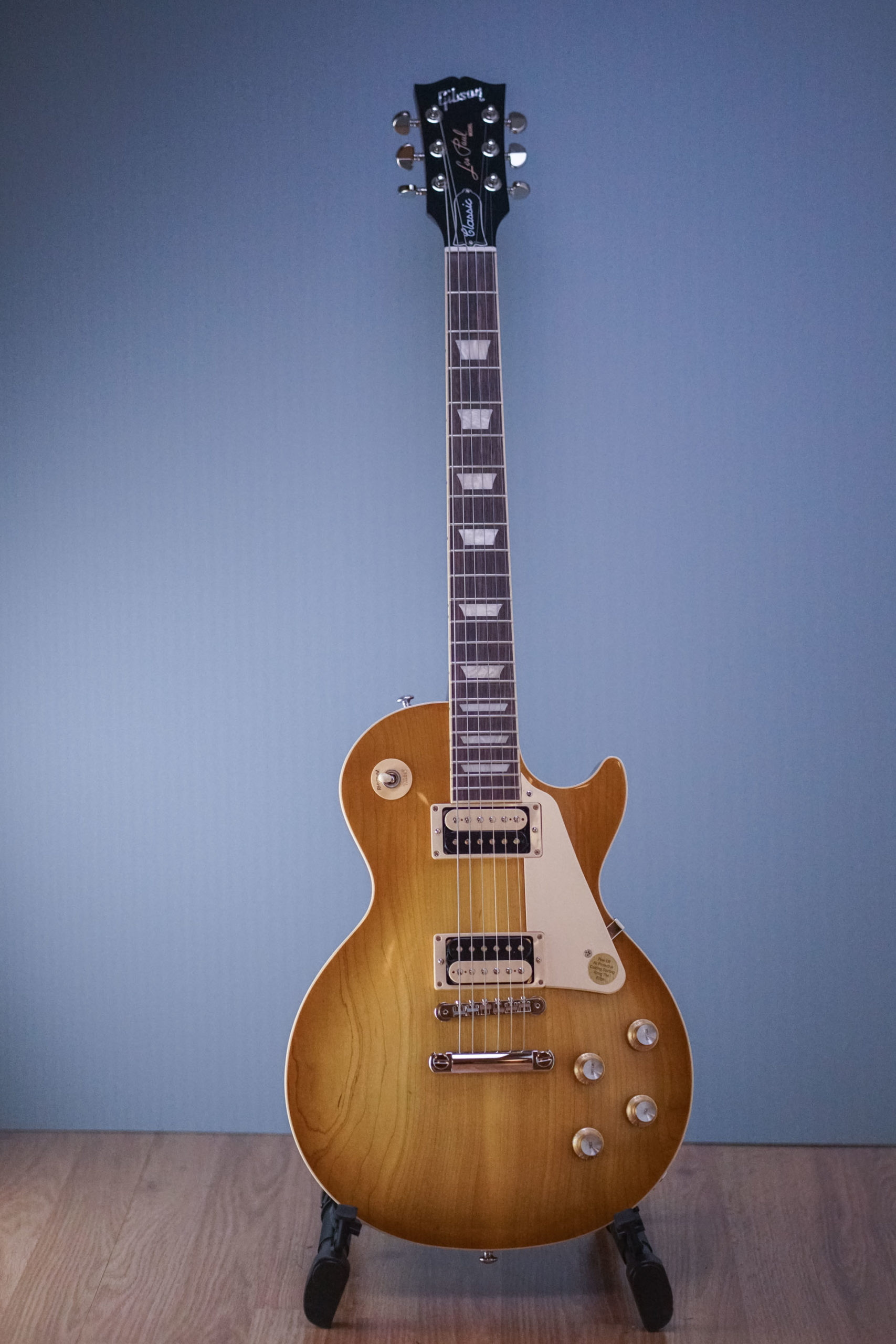 ギター Gibson Les Paul Classic Honeyburst Gibson Les Paul Standard '60s AAA Flame Top Limited-Edition