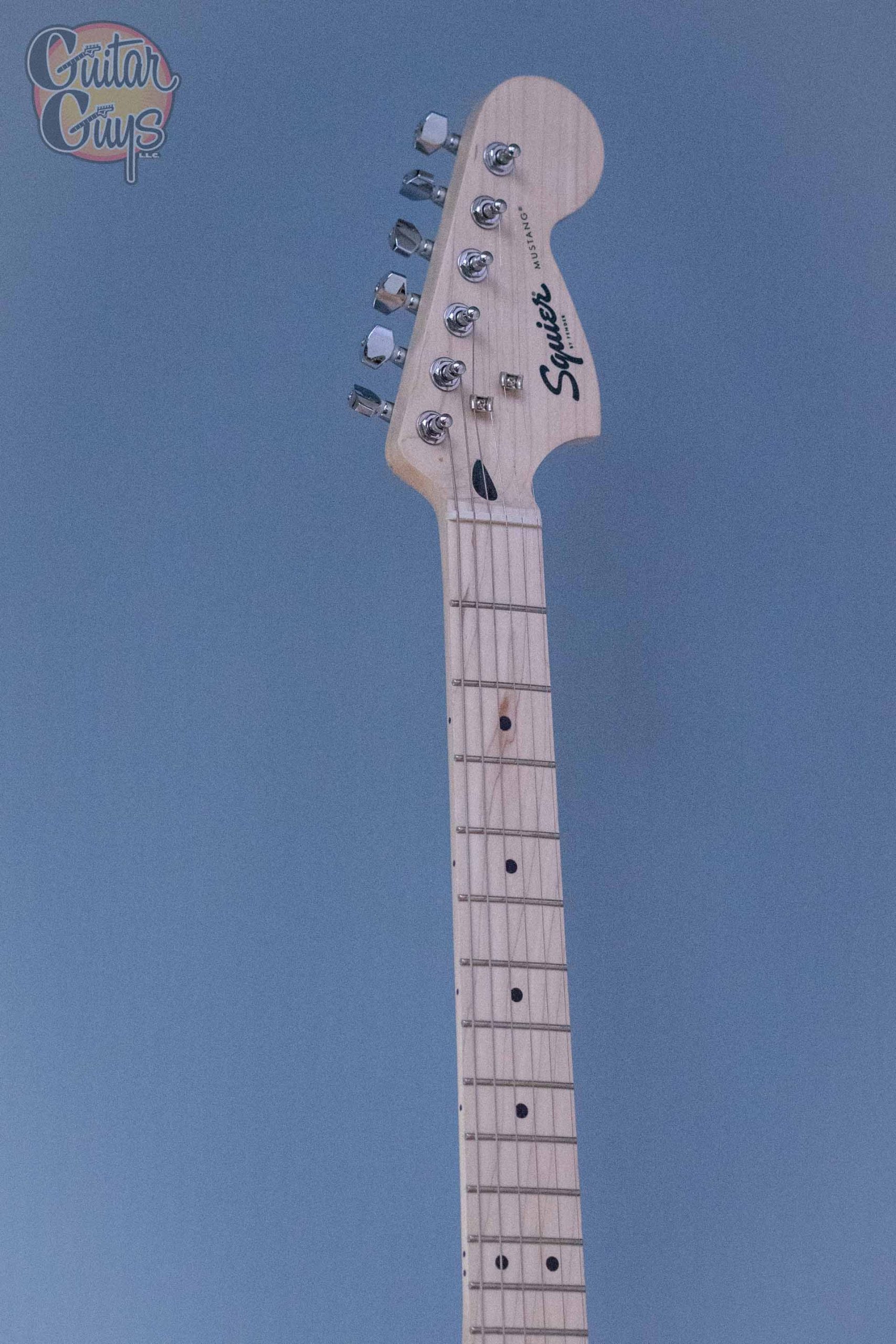 Squier Sonic Mustang HH Flash Pink - Image 2