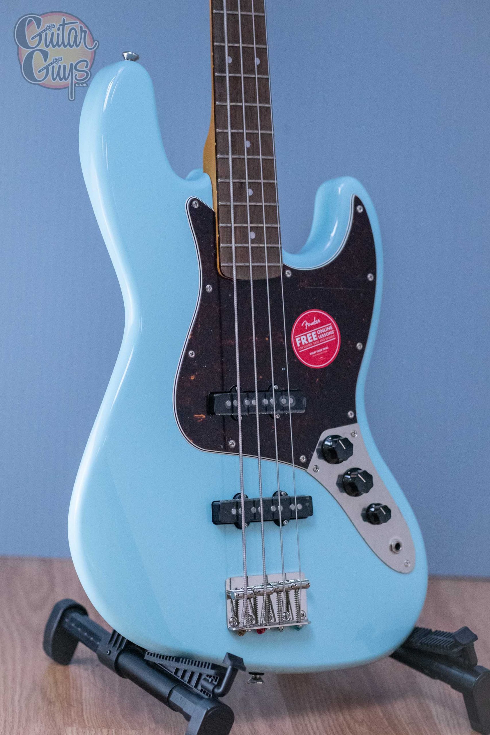 Squier CLASSIC VIBE '60S JAZZ BASS (Daphne Blue) - Guitar Guys