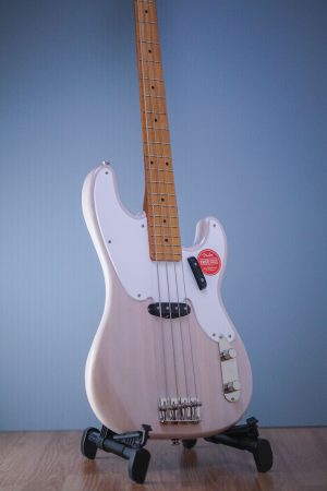 apwuxtpyyob3sw9fmqnb-300x450.jpg