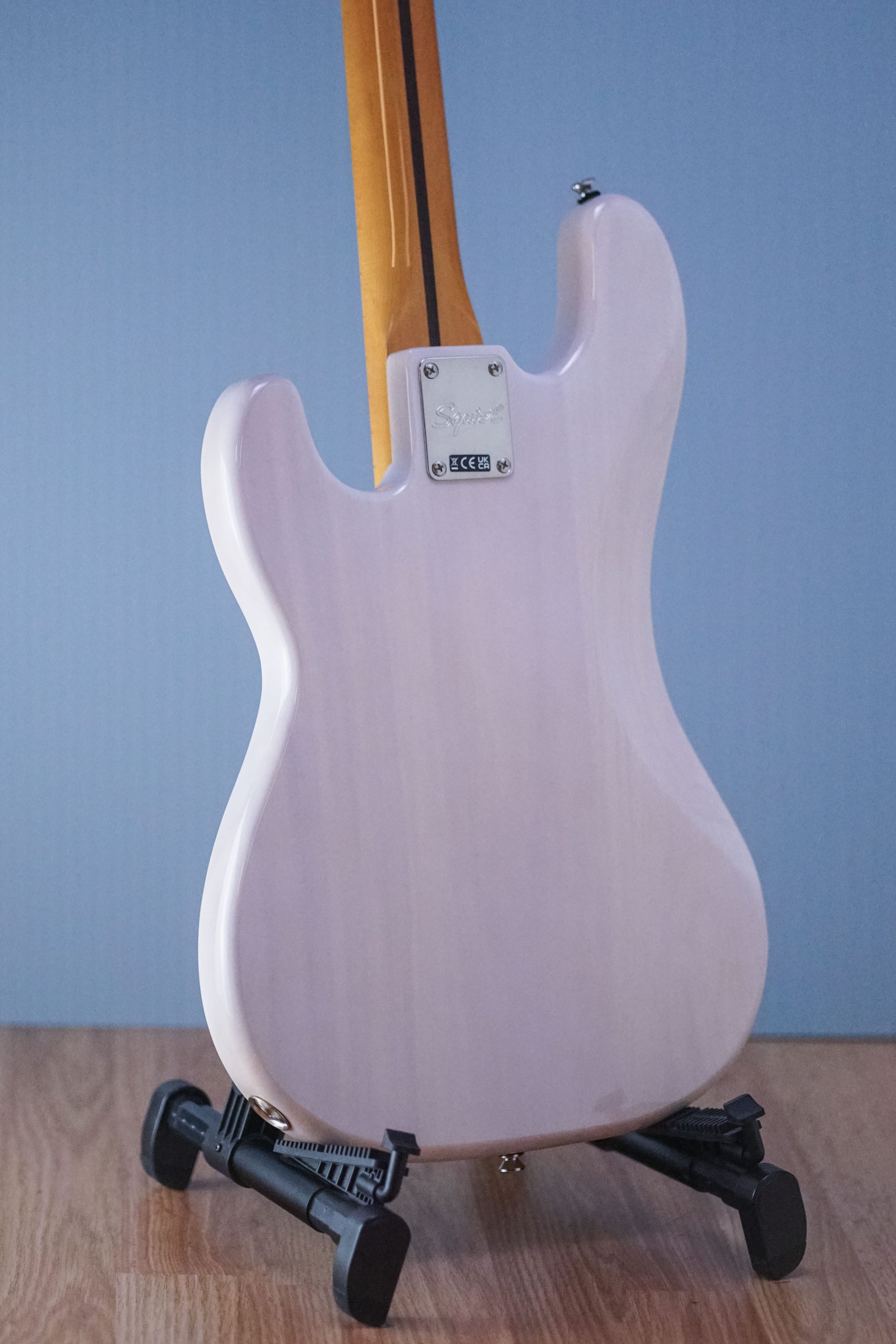 ベース Squier classic vibe precision bass White Amazon.com: Squier Classic Vibe 60s Precision Bass, Olympic