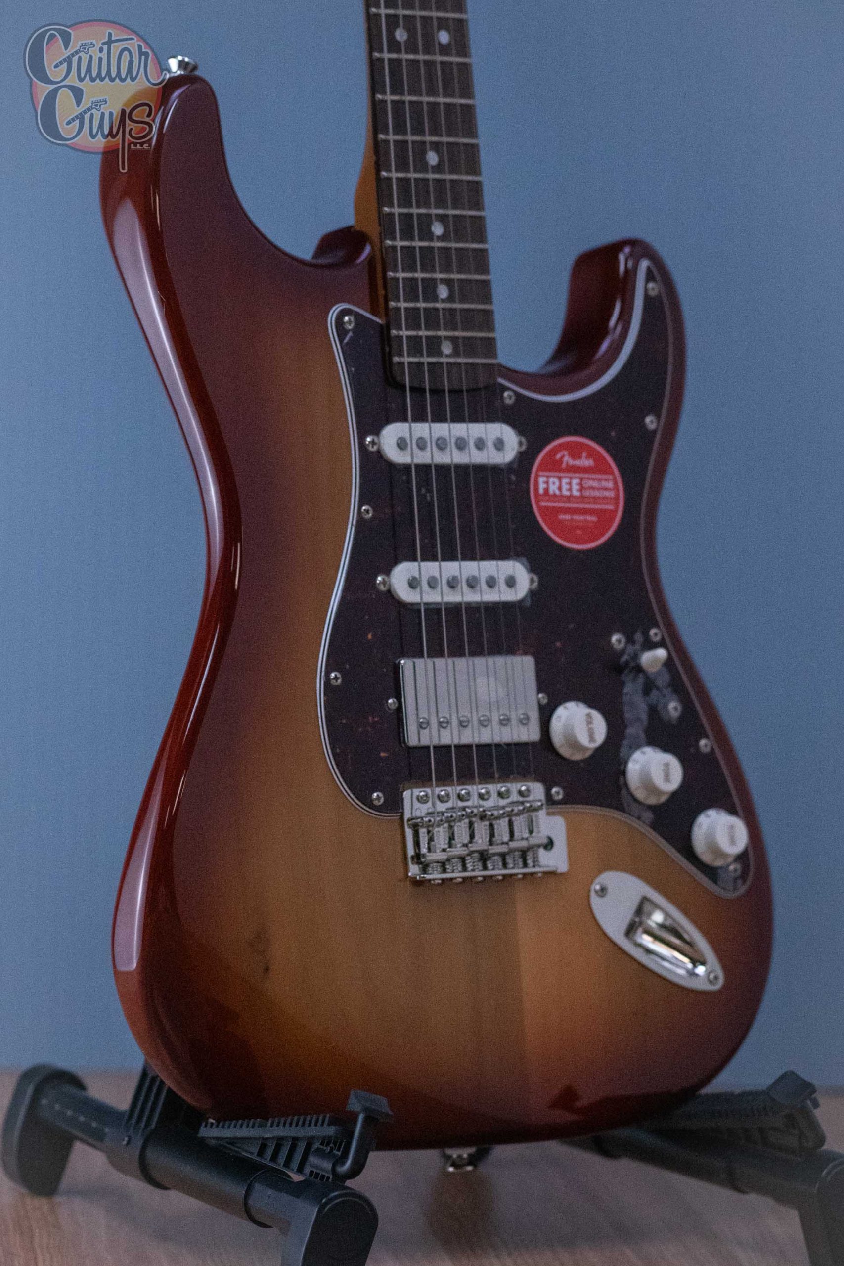 送料無料 通販 Squier Limited Edition Classic Vibe '60s Stratocaster HSS 趣味