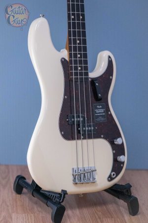ベース Fender VinteraII 60s Precision Bass Fender Vintera® II '60s Precision Bass Rosewood Fingerboard
