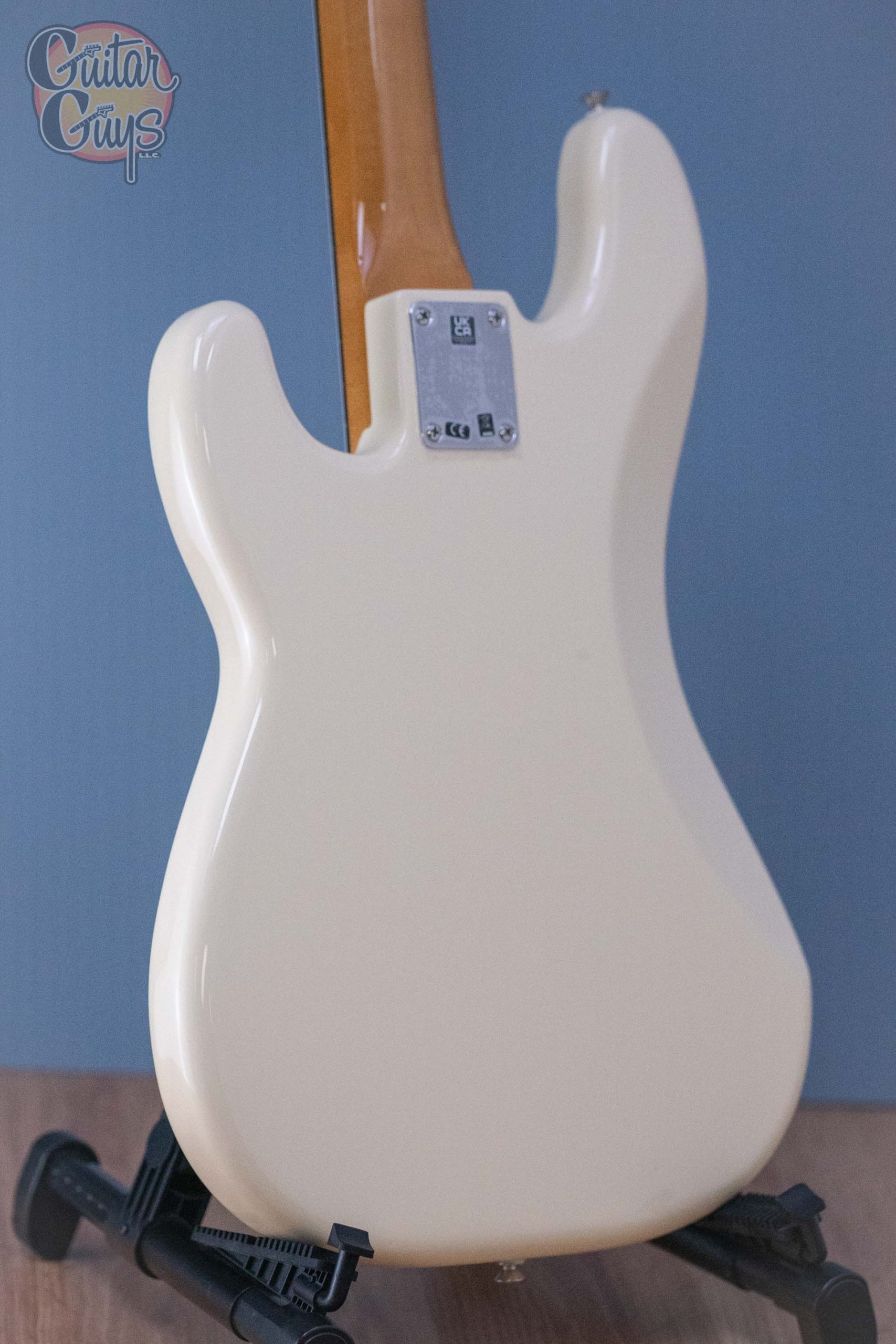 Fender Vintera II '60s Precision Bass RW Olympic White - Guitar Guys