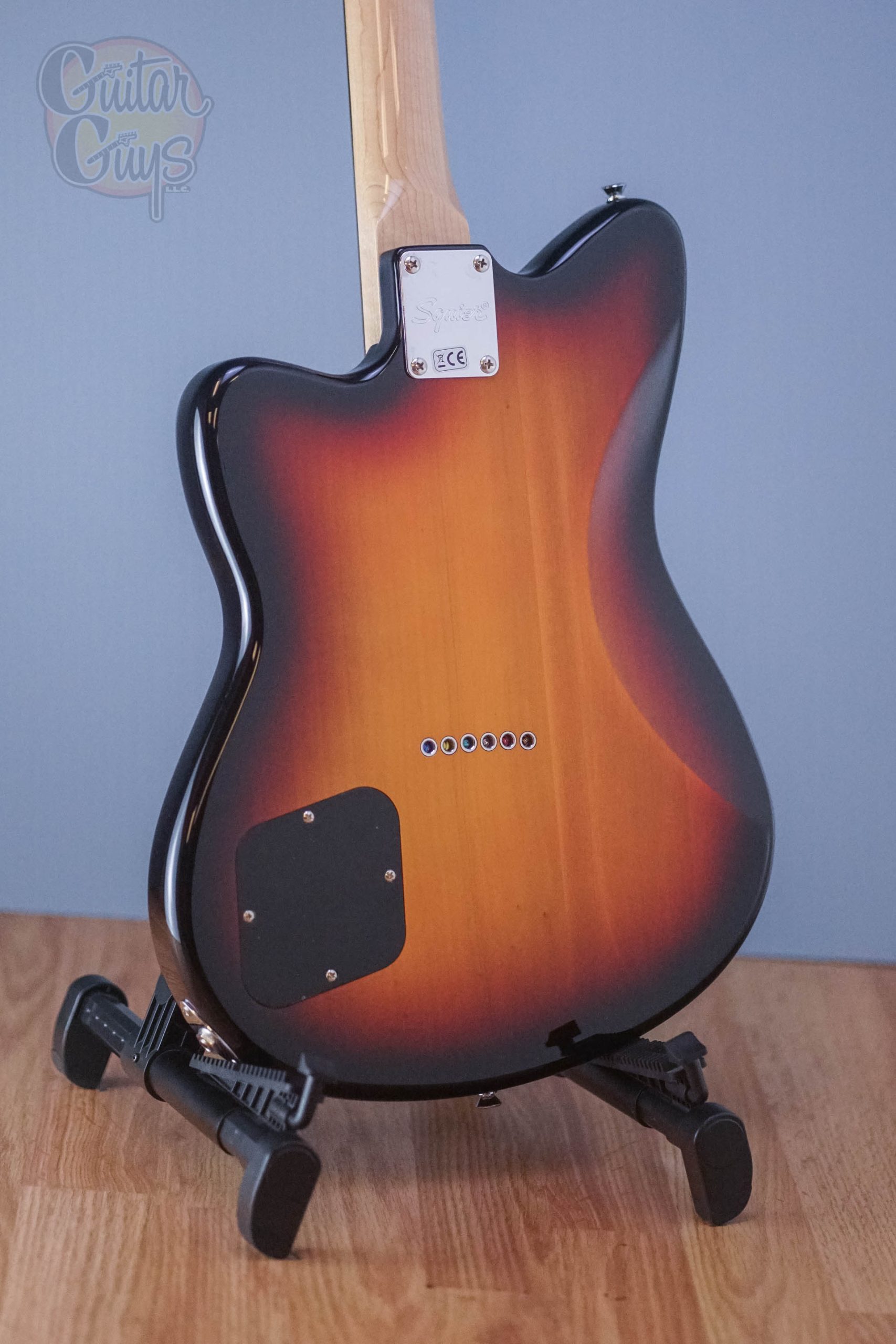 Squier Paranormal Toronado 3-Color Sunburst* - Image 5