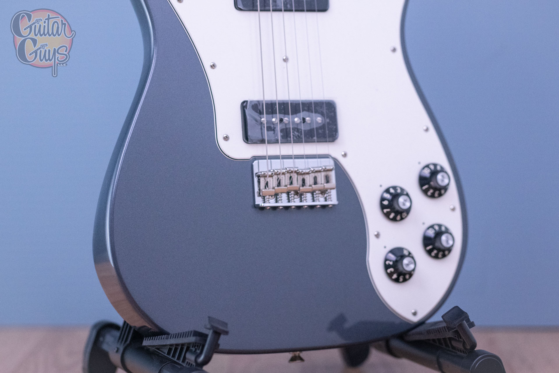 Fender Limited Edition Chris Shiflett Cleaver Telecaster Deluxe Charcoal Frost Metallic* - Image 4