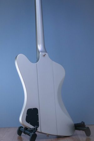 美品 Epiphone Thunderbird '05 ホワイト ブラックパーツ 美品 Epiphone Thunderbird '05 ホワイト ブラックパーツ ストア 美品
