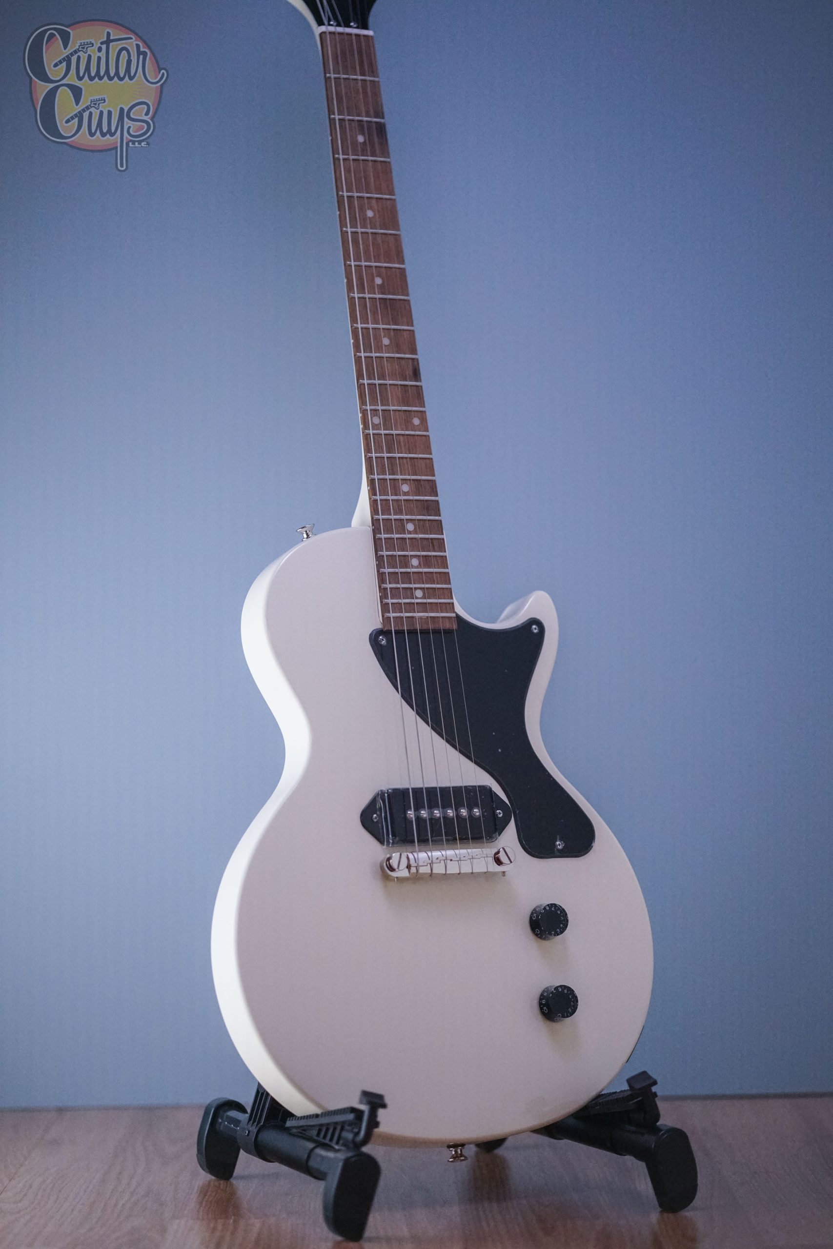 Epiphone Les Paul Junior ホワイト レスポールJr Epiphone Les Paul Junior Electric Guitar, Alpine White at Gear4music