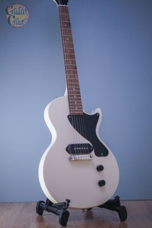 Epiphone Les Paul Junior ホワイト g2k9ffwsulc4aowwohhj-1-300x450.jpg