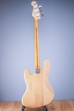 Squier CLASSIC VIBE '70S JAZZ BASS (Natural) - Guitar Guys