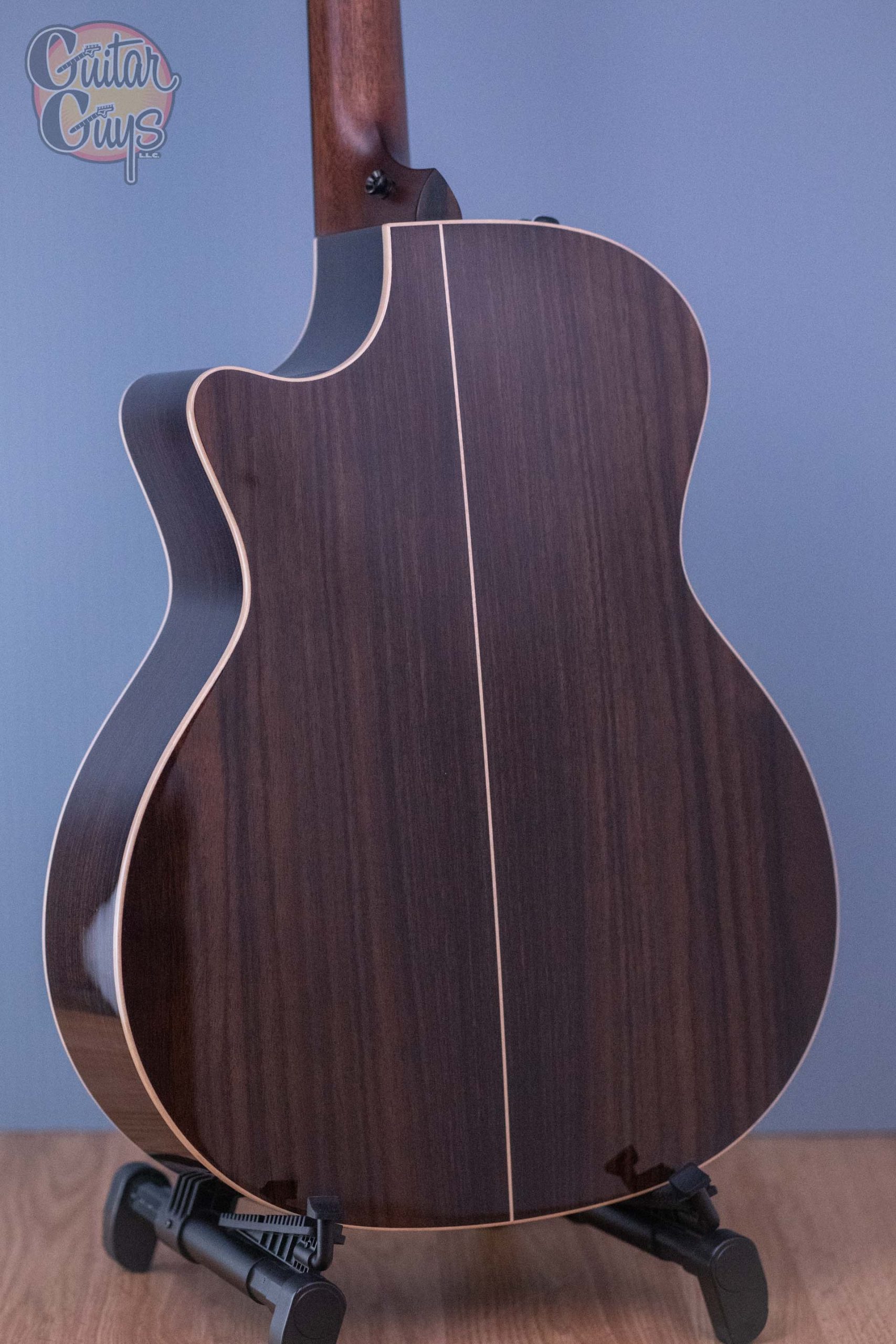 Taylor 814CE Radius Armrest V-Class (R) Bracing Natural - Image 7