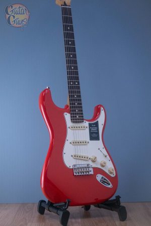 Fender Player II Stratocaster Coral Red