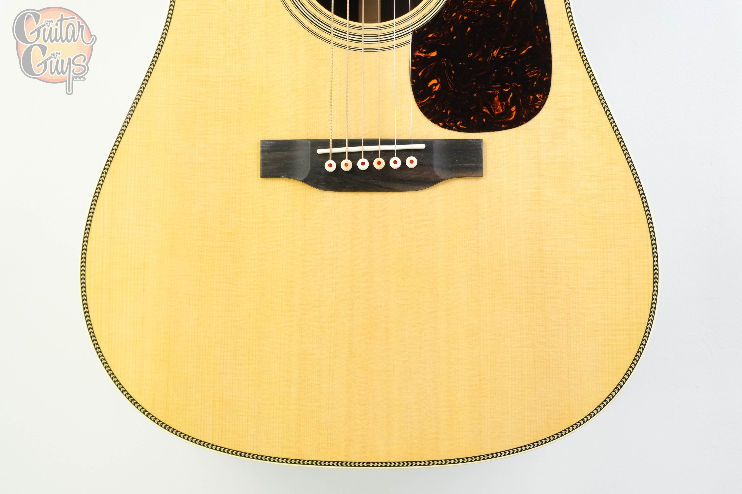 Martin HD-28 Natural - Image 3