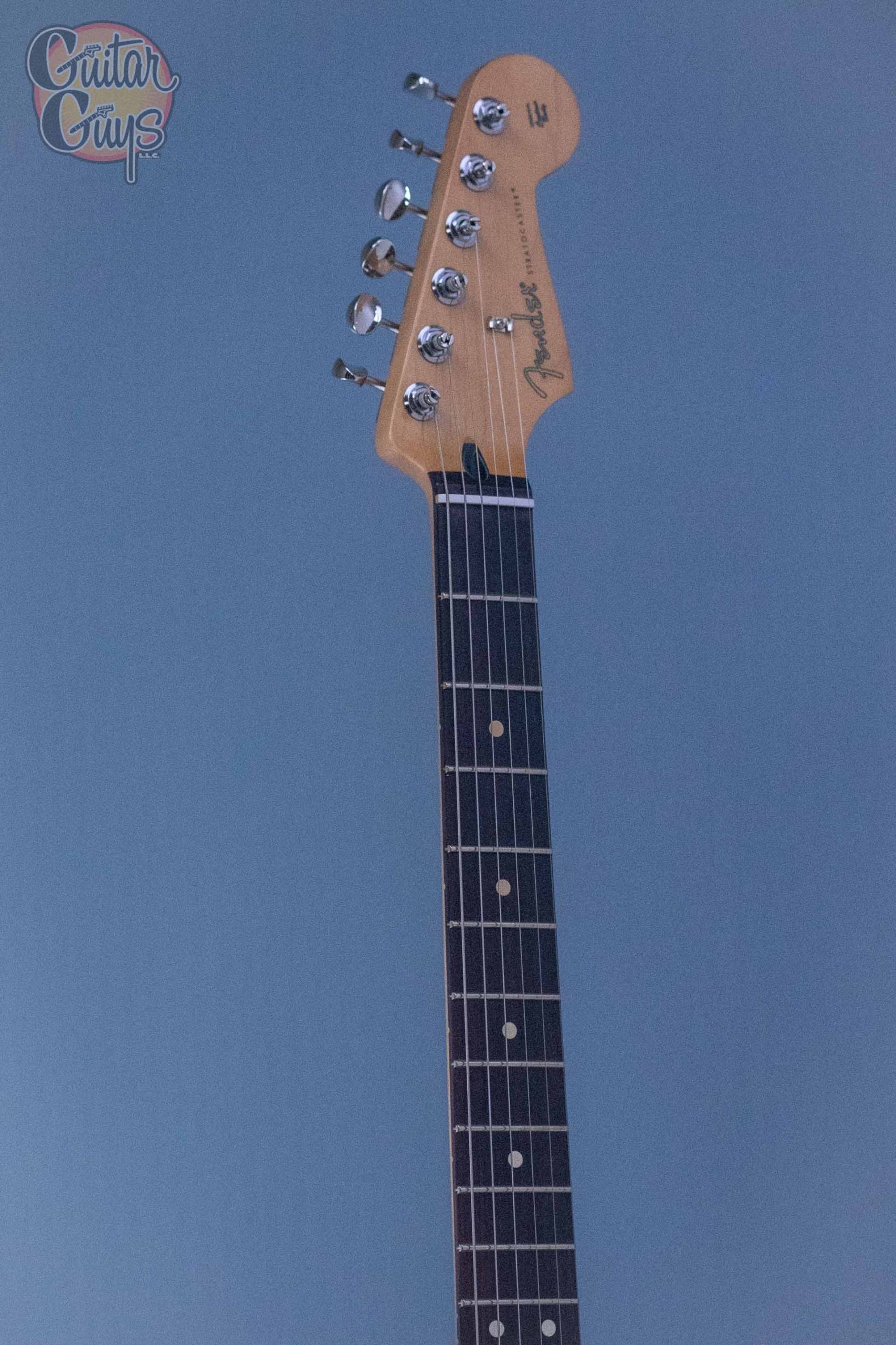 Fender Player II Stratocaster HSS Coral Red - Image 2