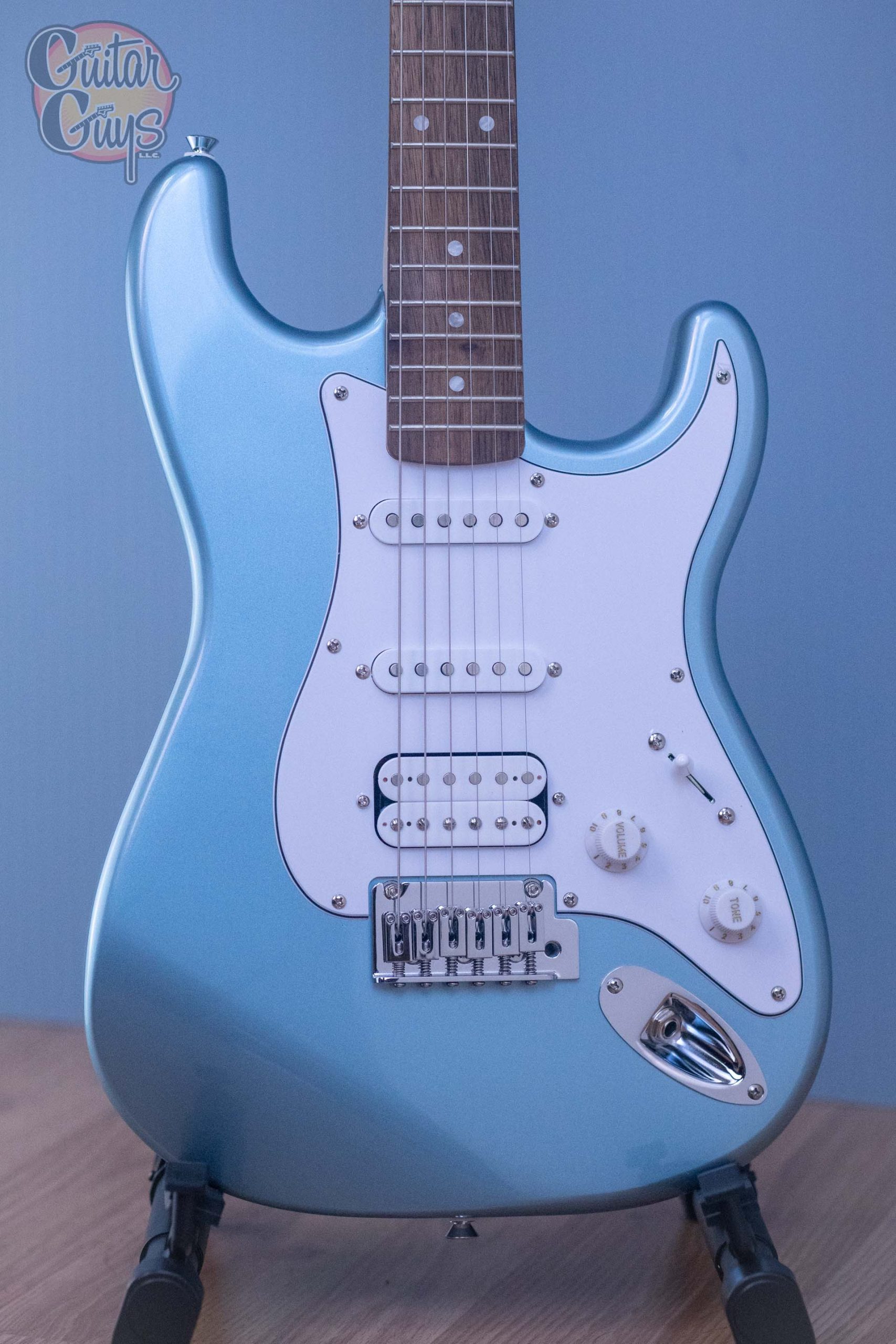 Squier Affinity Series Stratocaster Junior HSS Ice Blue Metallic - Image 4