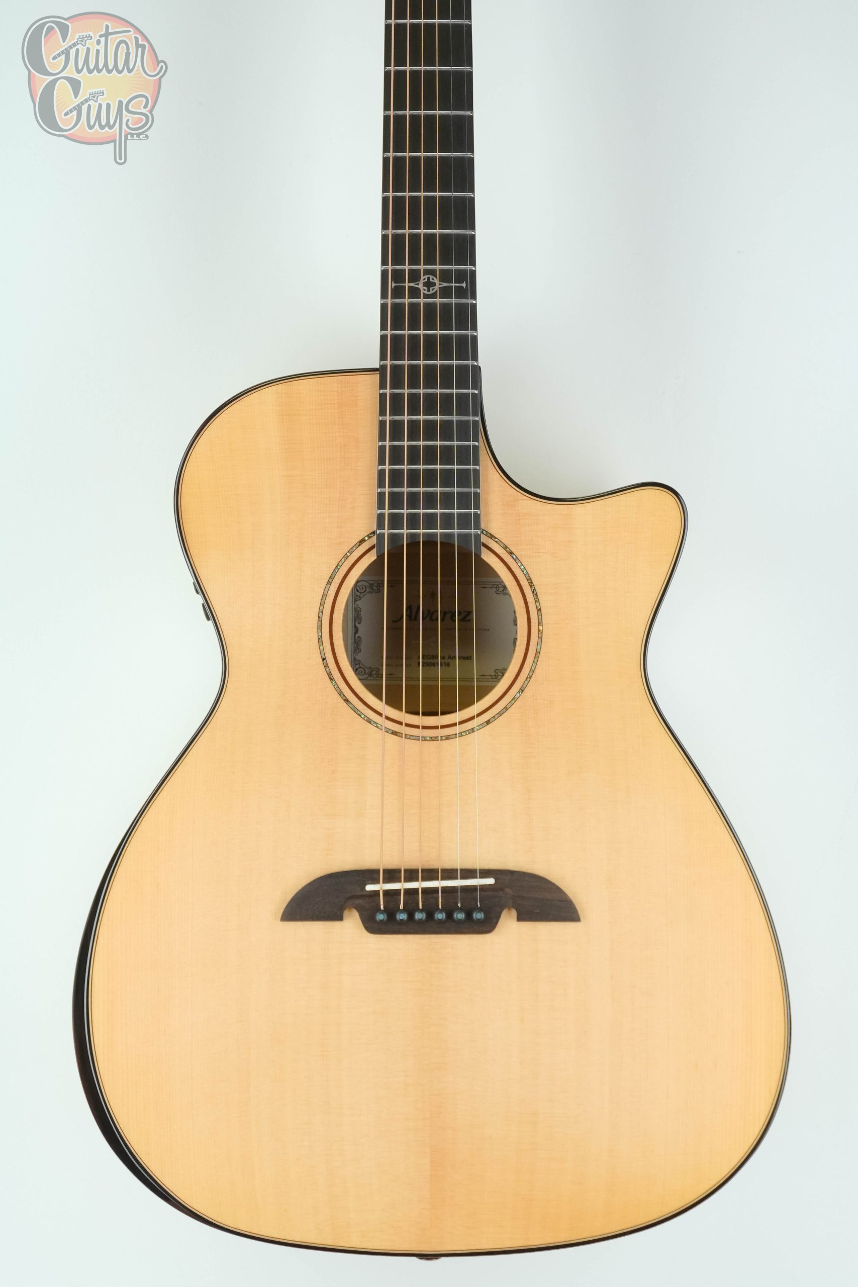 Alvarez AEG80ce Armrest