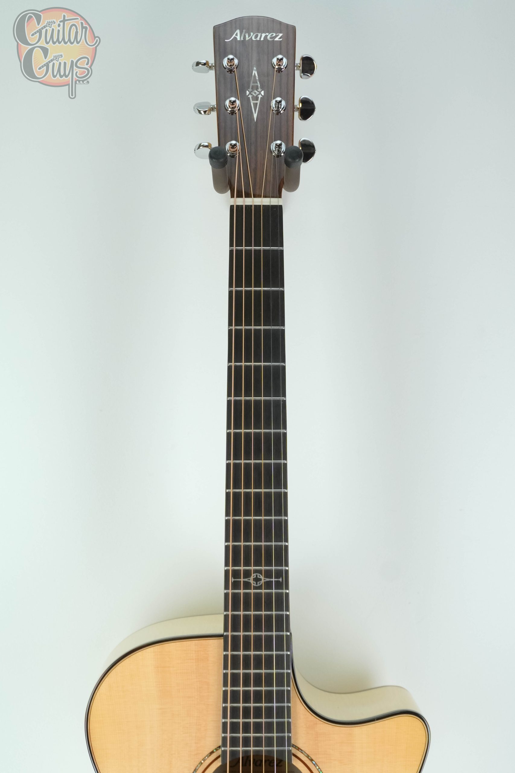 Alvarez AEG80ce Armrest - Image 2