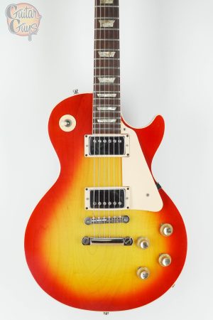 Pre-Owned Gibson Les Paul Deluxe Cherry Sunburst 1974