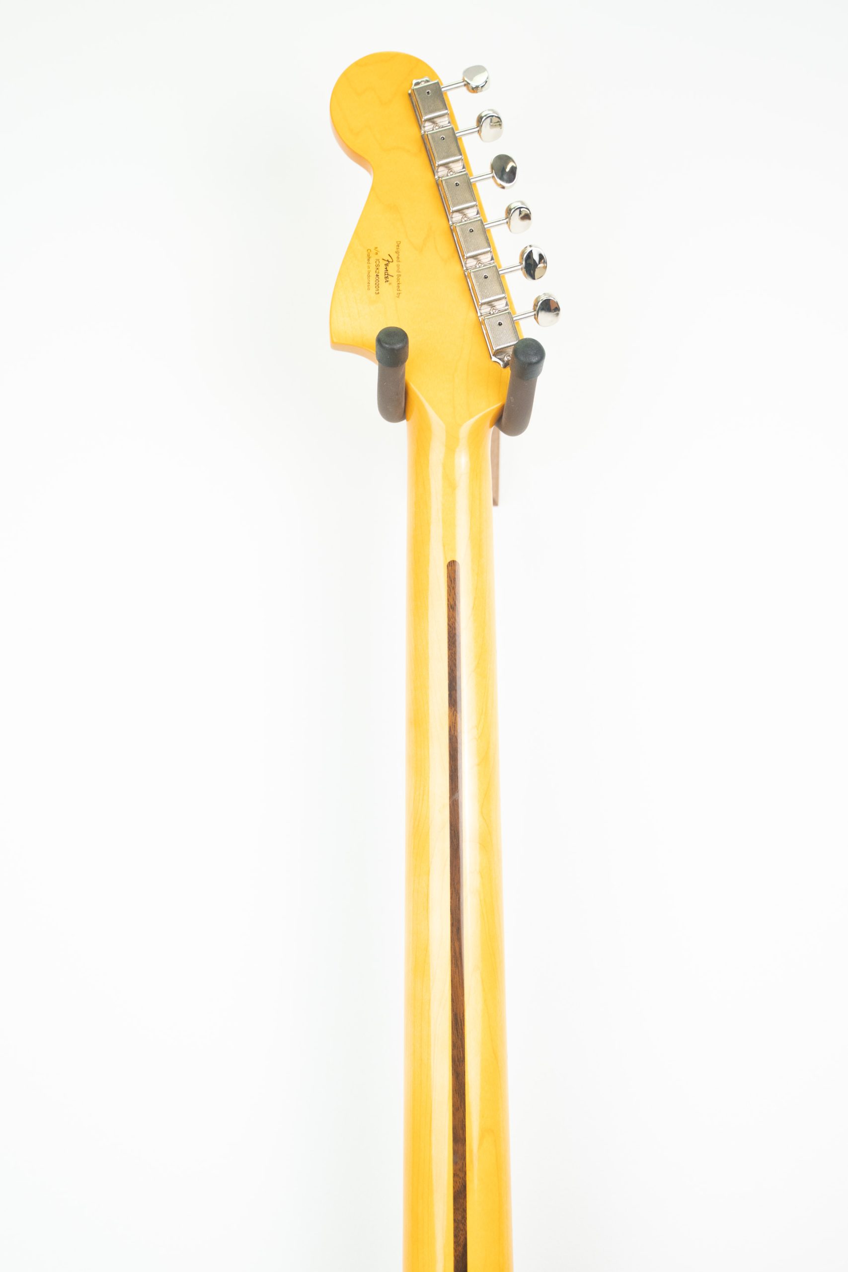 Squier CLASSIC VIBE BASS VI (3-Color Sunburst) - Image 5