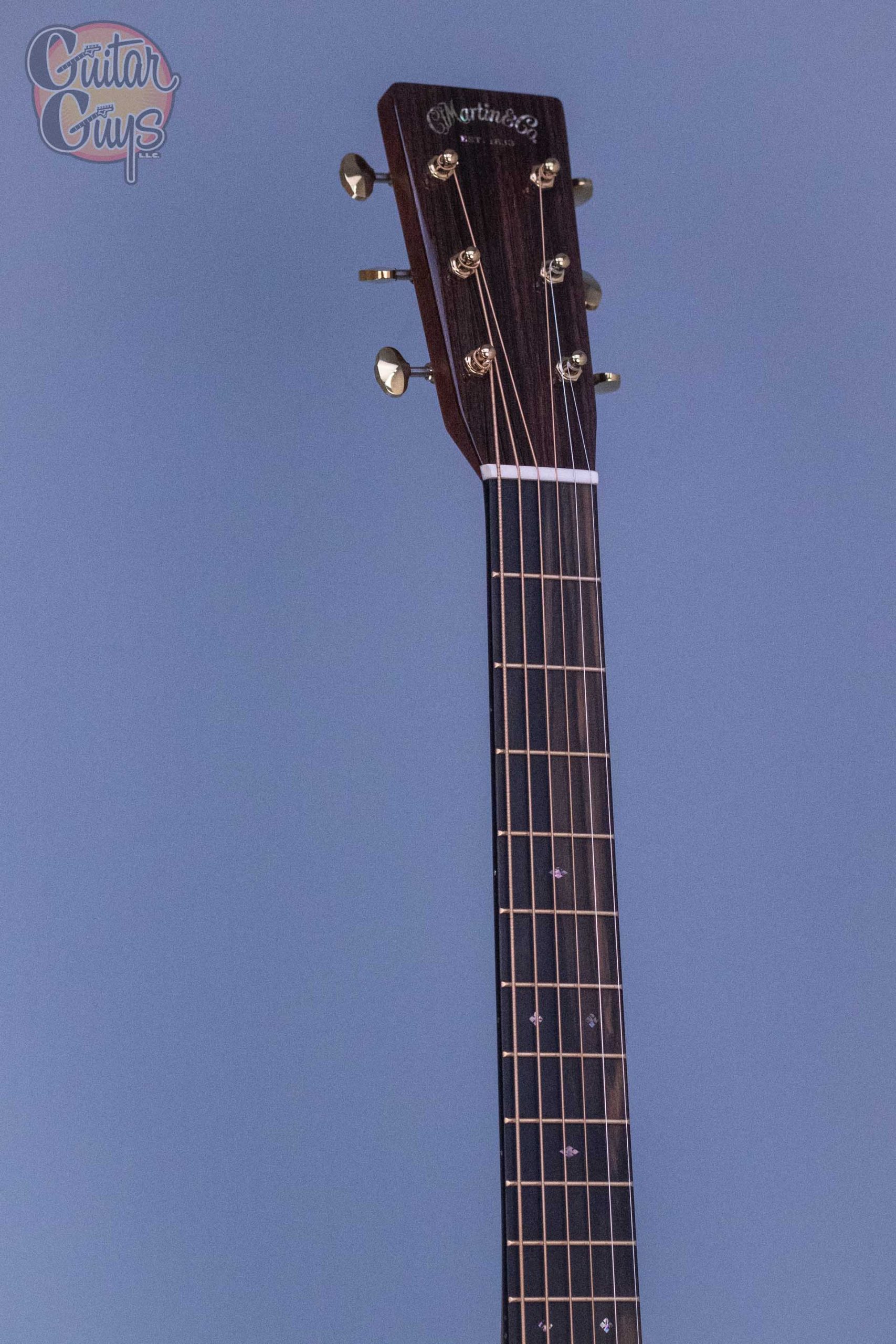 Martin D-28 Modern Deluxe Natural - Image 2