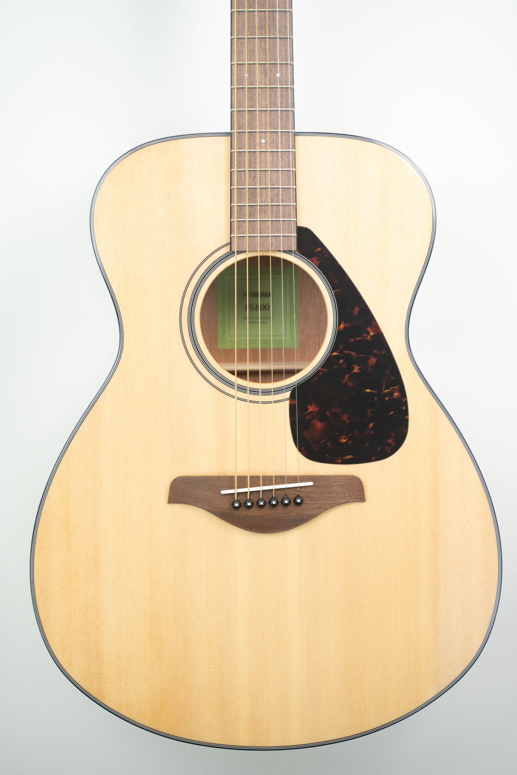 Yamaha FS800 - Guitar Guys