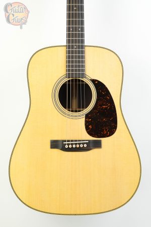Martin HD-28 Natural