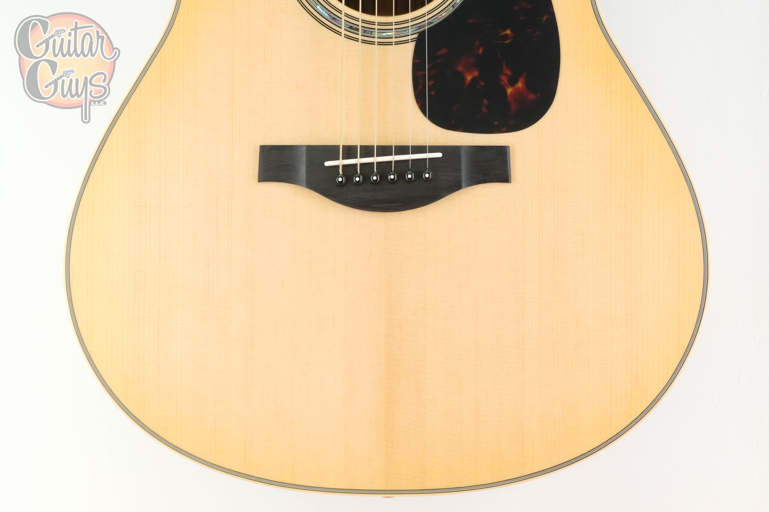 Yamaha LL6 ARE Original Jumbo Natural - Guitar Guys