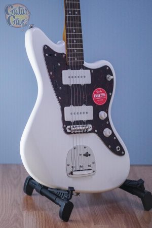 xlyxsr53jeakhysxw4uy-300x450.jpg