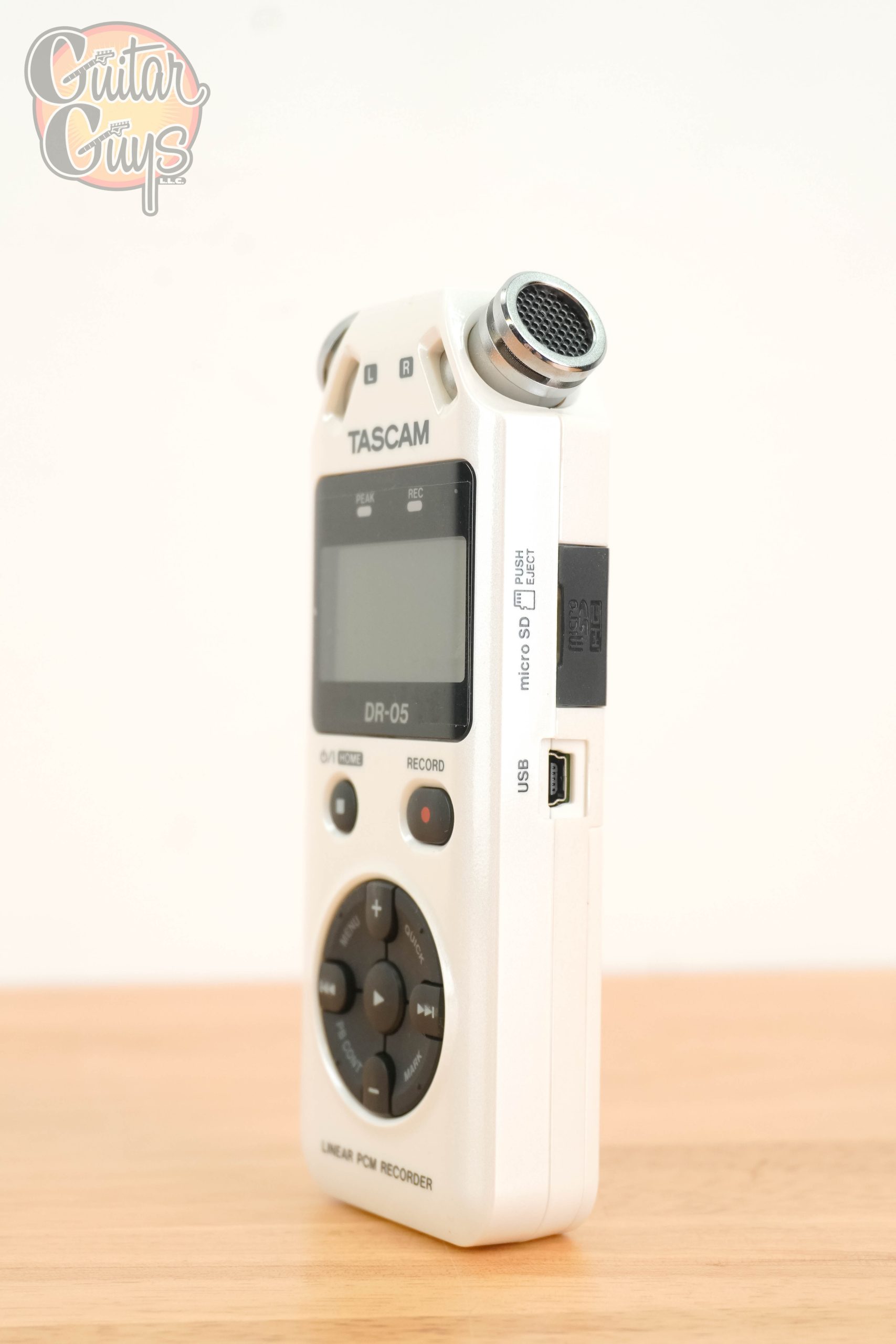 Pre-Owned Tascam DR-05 Field Recorder White - Image 2