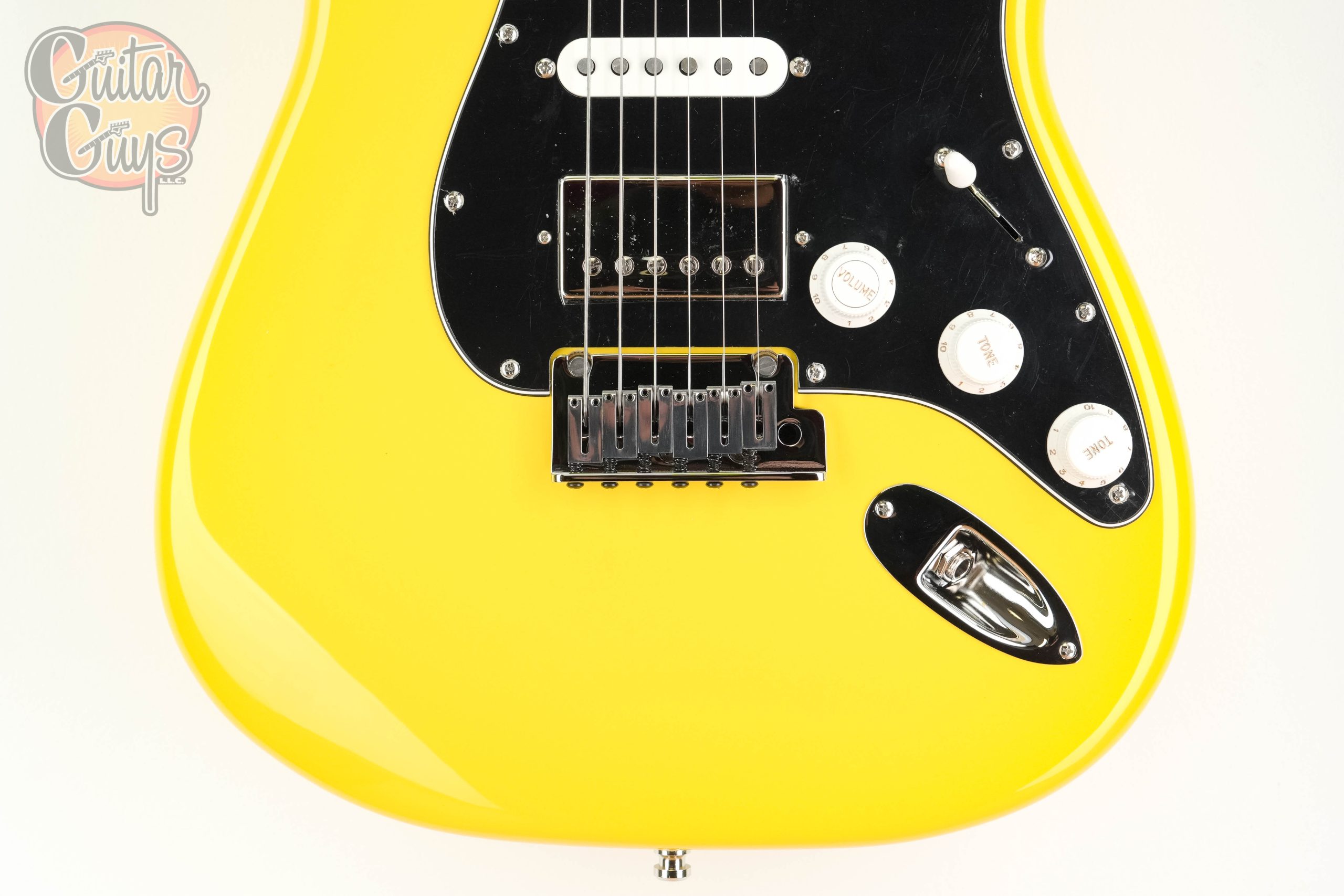 Fender Limited Edition American Ultra II Stratocaster HSS Graffiti Yellow - Image 3